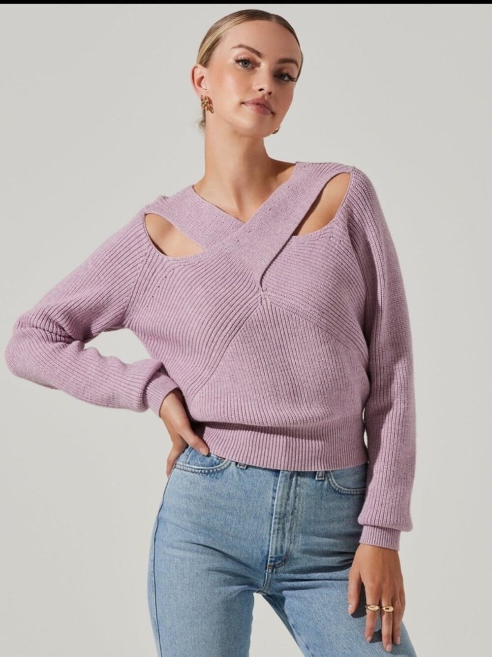 ASTR The Label Small Crisscross Cutout Shoulder Sweater Lavender Ribbed Knit Top